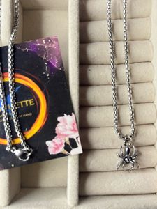 anti-tarnished spider necklace