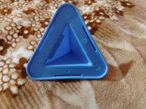 Pyramid Stand Mobile Holder Blue