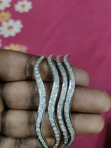 Sparkling Bangle Set- 1 gram gold