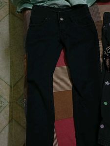 Black Skinny Jeans