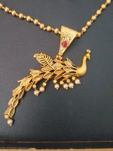 Peacock Design Necklace With Pearl