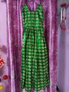 Green Gold Gown 💚