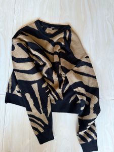 zebra style sweatshirt 🤎