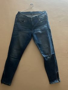 Branded Blue Washed Streachable Jeans