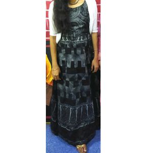 Black Sleeveless Long Gown