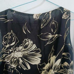 Floral Sleeveless Top🌹