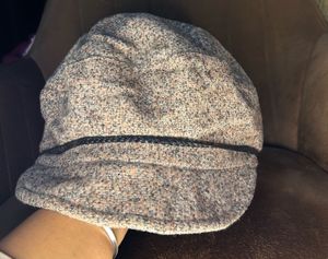 😳🎀Cute Tweed Cap🎀For winters or summers