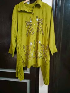 New Unused Beautiful Xxl Zardosi Work Cordset