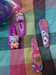 12 colorful rubber bands 2 pairs tic tac pin