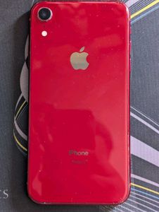 Red iPhone XR - 128GB