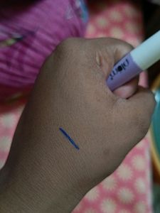 Plum Eyeliner Blue Colour