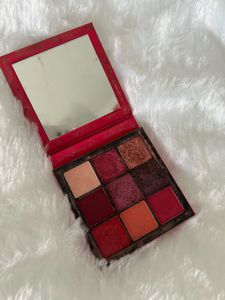 HUDA Beauty Eyeshadow Authentic