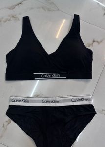 Calvin Klein Lingerie Set Soft Bra Panty Pair28/26