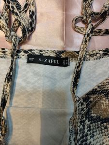 Animal Printed Crop Top / Inner