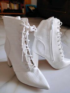 SHEIN Pointed Toe Chunky High Heel Lace Up Boots