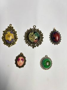 resin pendant