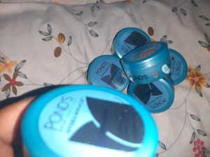 Pond&#39;s Hydrating Cream - New!