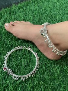 Anklet