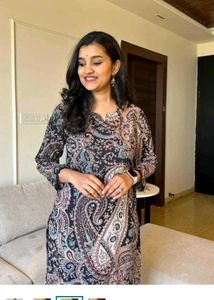 Elegant Paisley Print Kurta pant size s