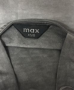 charcoal grey tank top