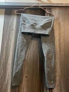 Max gym wear pants.