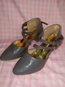 Women&#39;s Black Heel