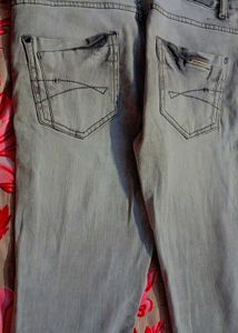 Ripped Jeans