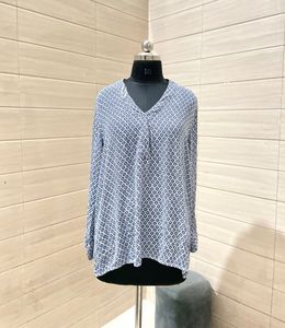 H&M Patterned V-Neck Top