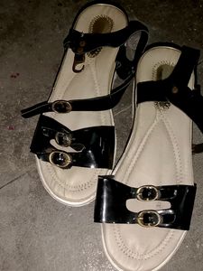 Korean Footwear For Womens