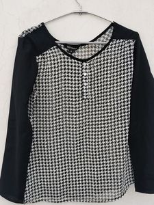 The Vanca Brand Top