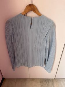 New Fig Bell Sleeve Top With Attached Inner