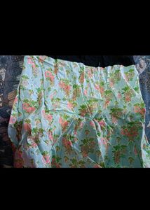 4 Kurties Like New