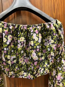 Floral Off-Shoulder Crop Top