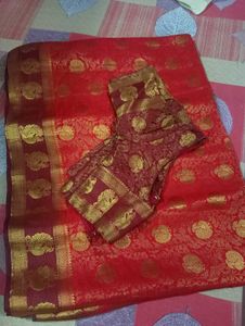 Red &amp; Maroon Saree With Blouse For Wedding Season
