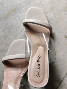 BLOCK HEELS