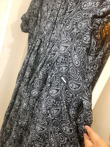 Pretty Van Heusan Dress