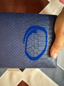 World Clutch With Flaw