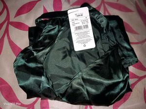 Elegant Green Halter Top 🫶