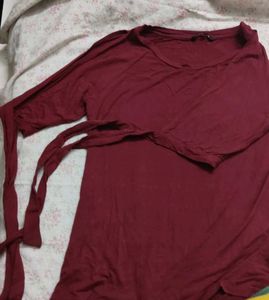 Marron Globus Medium Size Top