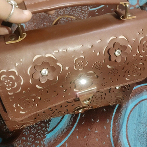 sling  purse.