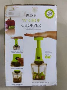 Quick &amp; Easy 6 Blade Push Chopper Push N Chop Chopper Vegetable and Fruit Cutter Manual Chopper with Easy Push and Close Button - 1000ML