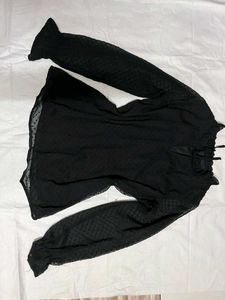 Elegant Black Sheer Sleeve Top 🖤♠️👸