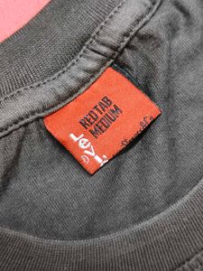 Levi&#39;s Women Grey Printed Redtab Cotton Tshirt