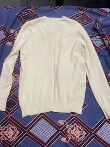 Cream Pullover Sweater 🦋