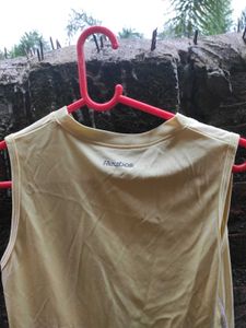Sporty Reebok Yellow Shirt💛