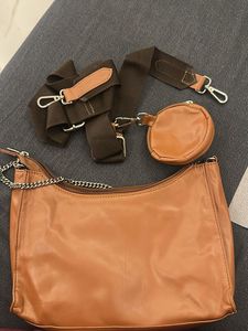 MUmso Sling Bag