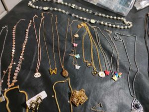 Necklace &amp; Earring (1 Set)