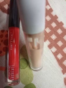 Lakme Lip Plumper &amp; Mamaearth Concealer