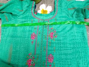 Combo Of 2 Stitched Dresses 🥻