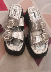 Blush Footwear New...size 40